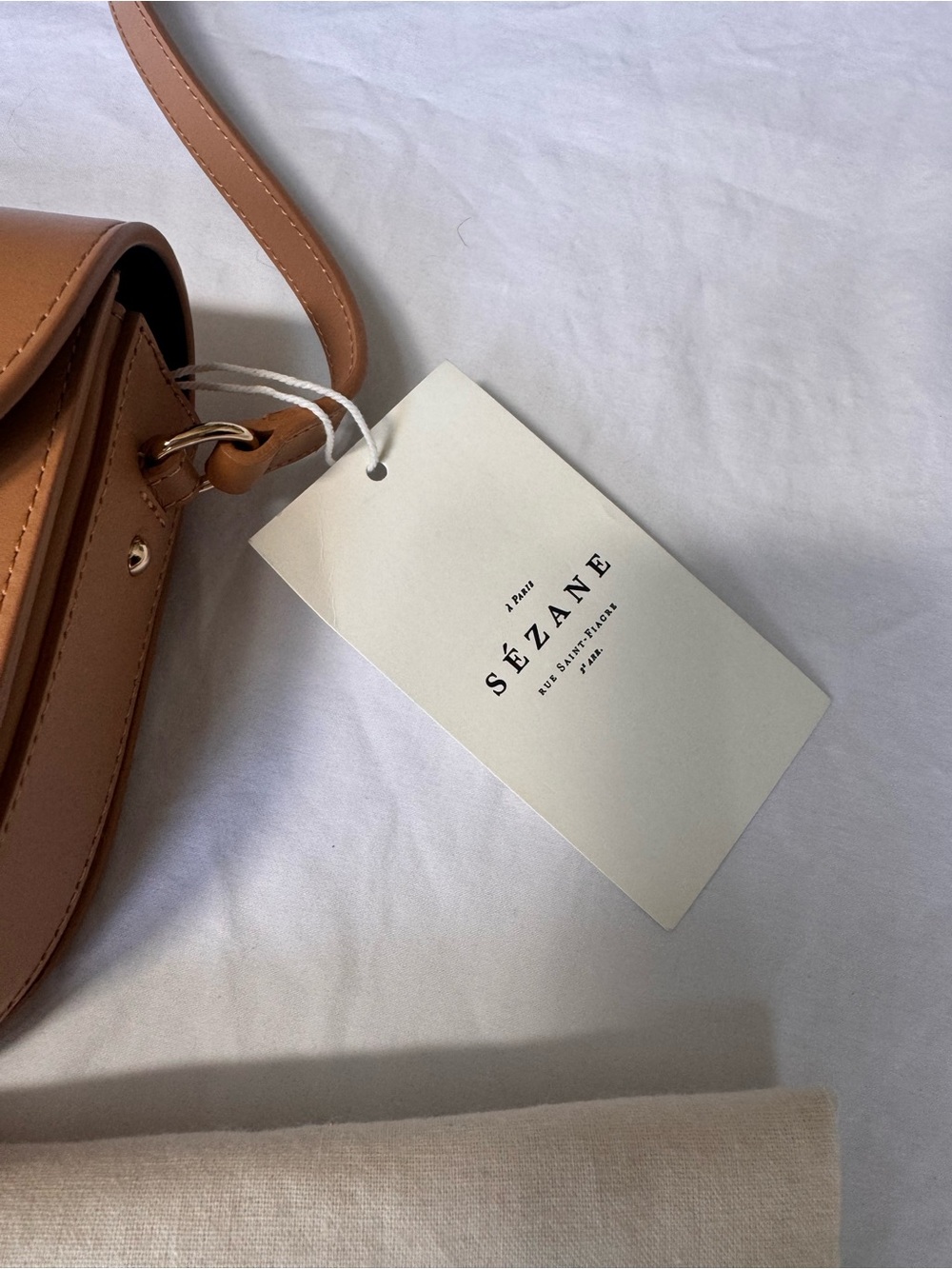Sezane Claude Crossbody in Warm Tan with Gold Hardware - Picture 4 of 8
